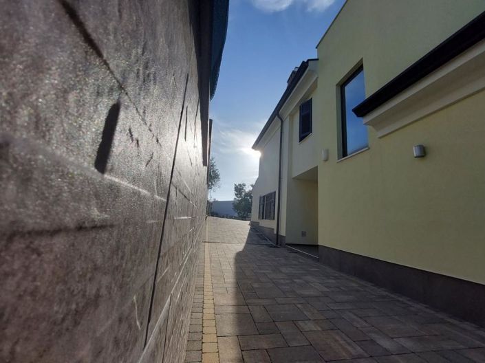 Image No.25-4 Bed Property for sale