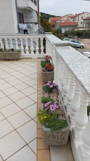 Image No.13-5 Bed Property for sale