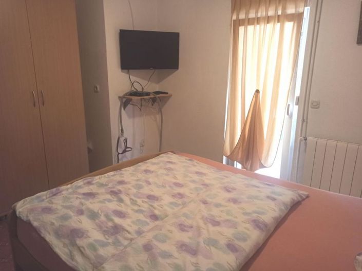 Image No.14-5 Bed Property for sale