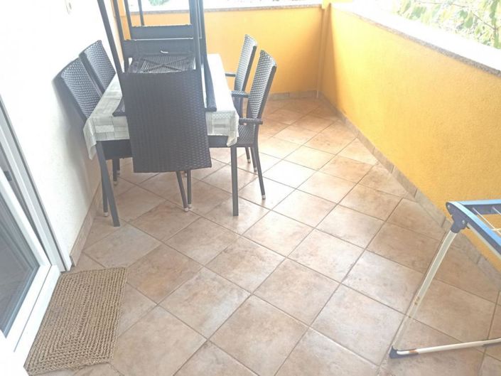 Image No.22-5 Bed Property for sale