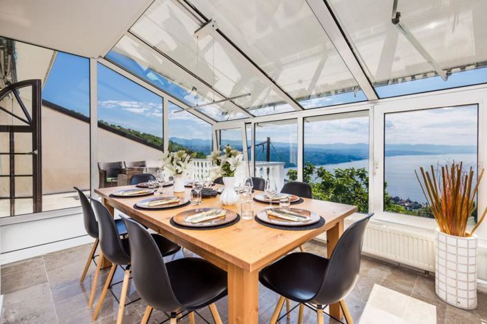 Image No.23-8 Bed Property for sale