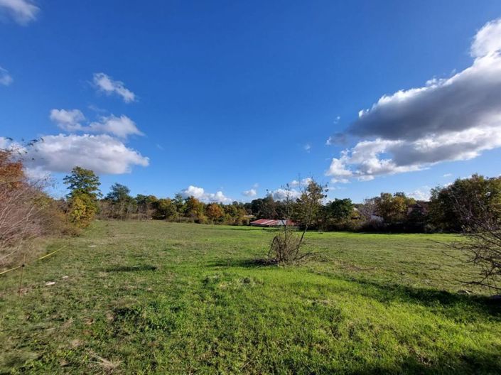 Image No.12-3 Bed Property for sale