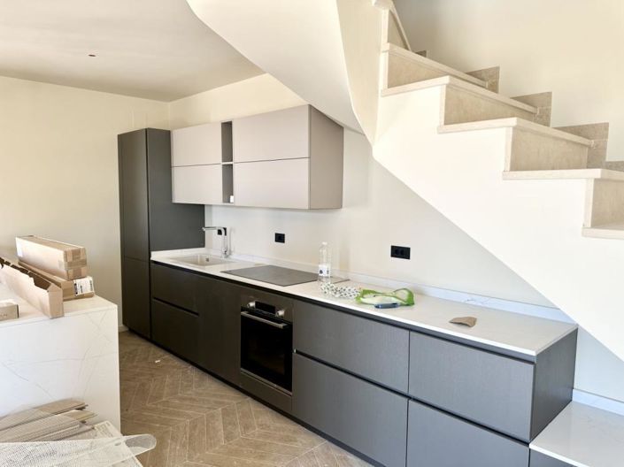 Image No.13-3 Bed Property for sale