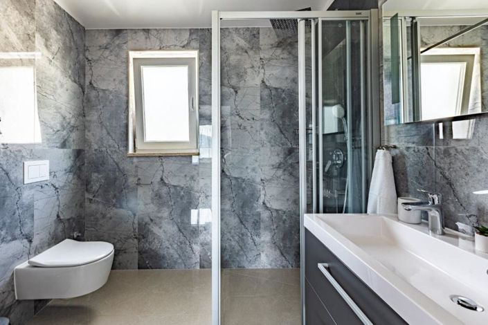 Image No.24-4 Bed Property for sale