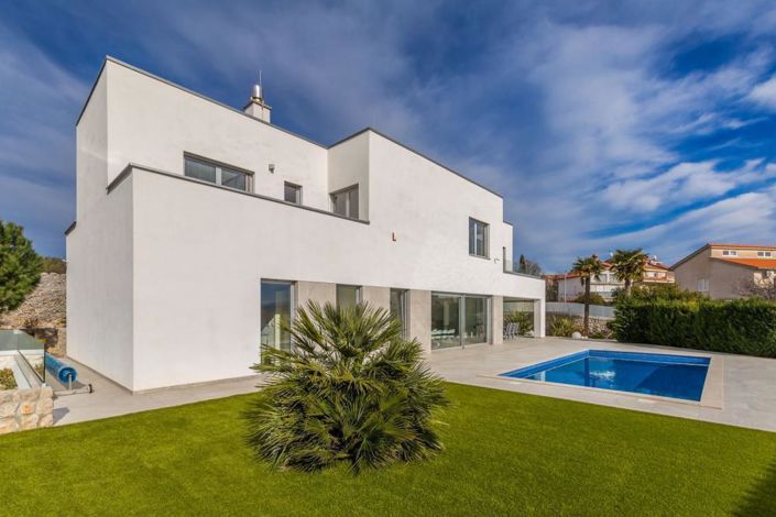 Image No.1-3 Bed Property for sale