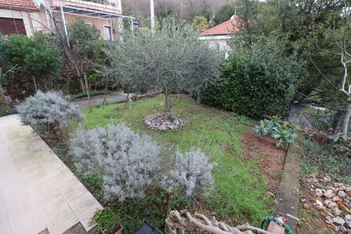 Image No.22-4 Bed Property for sale