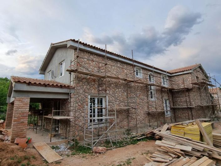 Image No.13-4 Bed Property for sale