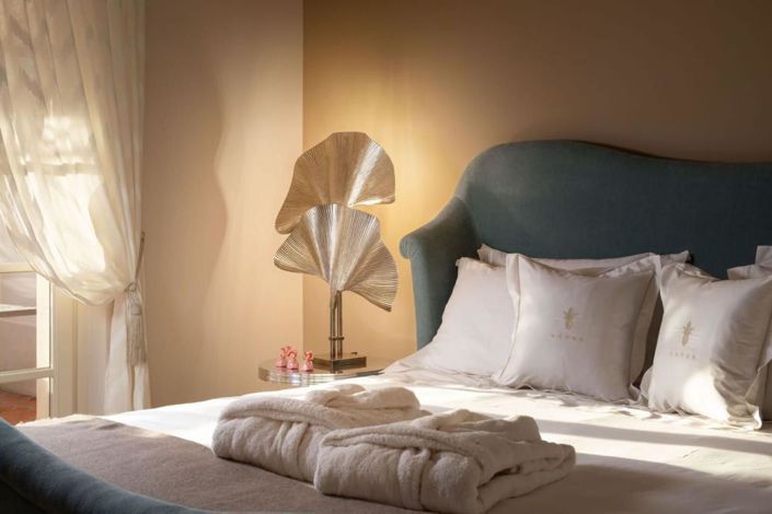 Image No.7-4 Bed Property for sale