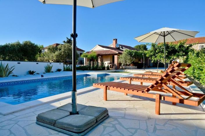 Image No.1-2 Bed Property for sale