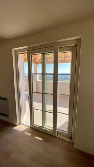 Image No.24-4 Bed Property for sale