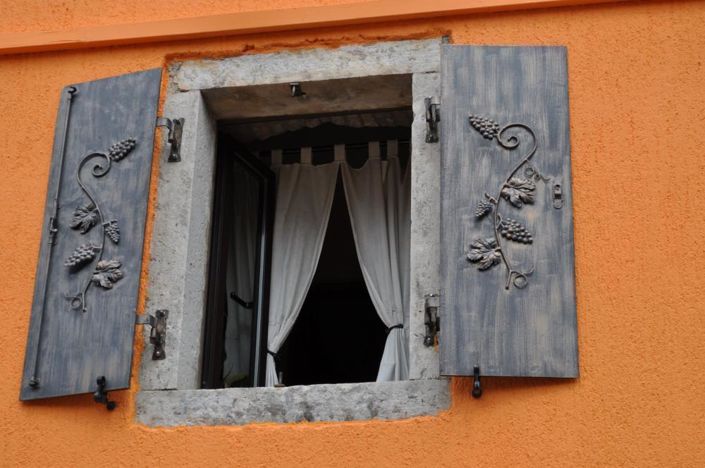 Image No.13-10 Bed Property for sale