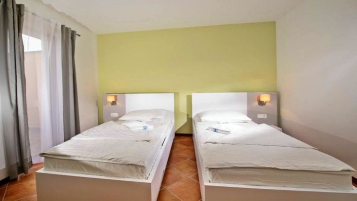 Image No.11-4 Bed Property for sale