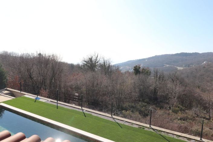 Image No.10-3 Bed Property for sale