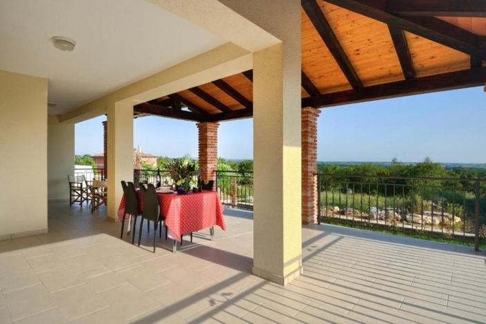 Image No.9-3 Bed Property for sale