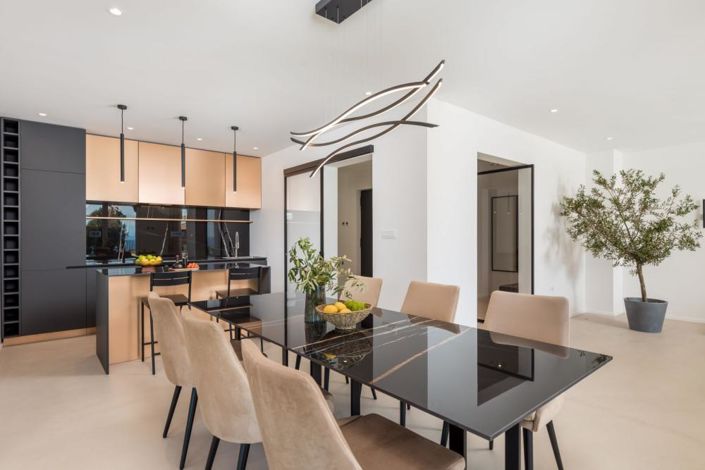 Image No.22-4 Bed Property for sale