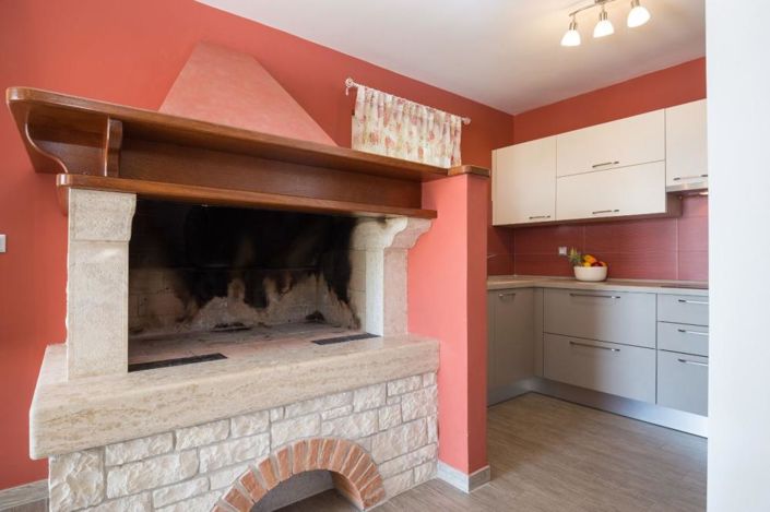 Image No.19-3 Bed Property for sale