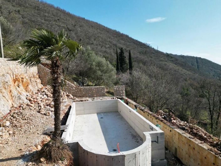 Image No.3-6 Bed Property for sale