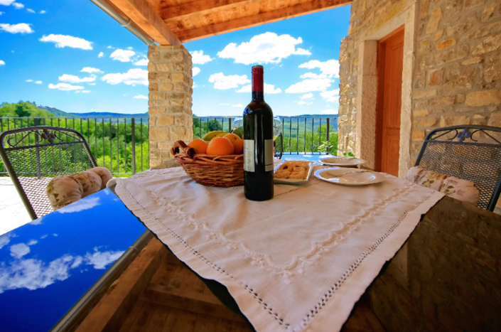 Image No.19-3 Bed Property for sale