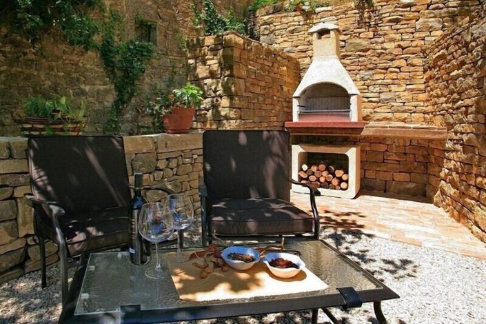 Image No.24-2 Bed Property for sale