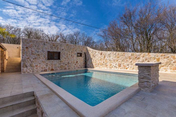 Image No.4-3 Bed Property for sale