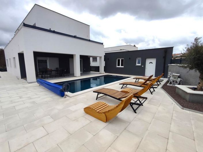 Image No.2-Propriété de 3 chambres à vendre à Vodnjan