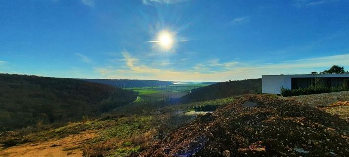 Image No.20-4 Bed Property for sale