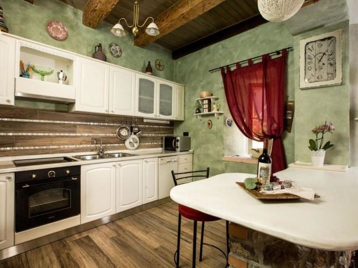 Image No.15-4 Bed Property for sale