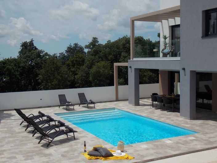 Image No.21-3 Bed Property for sale