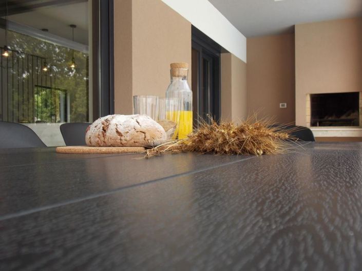 Image No.25-3 Bed Property for sale