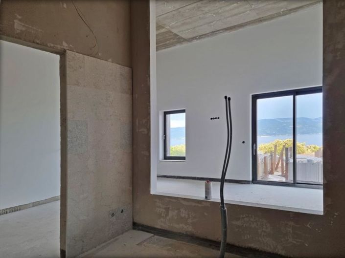 Image No.15-3 Bed Property for sale