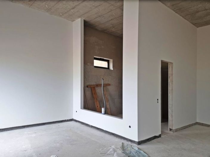 Image No.16-3 Bed Property for sale