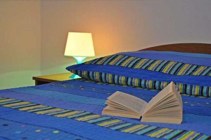 Image No.16-6 Bed Property for sale