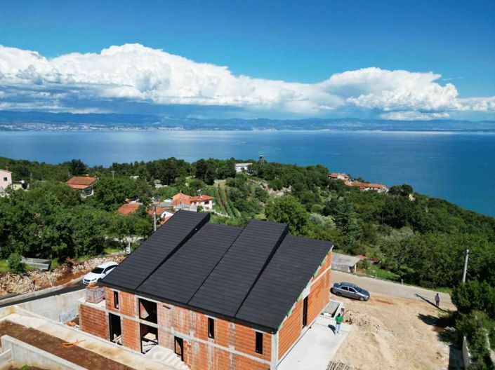 Image No.20-4 Bed Property for sale