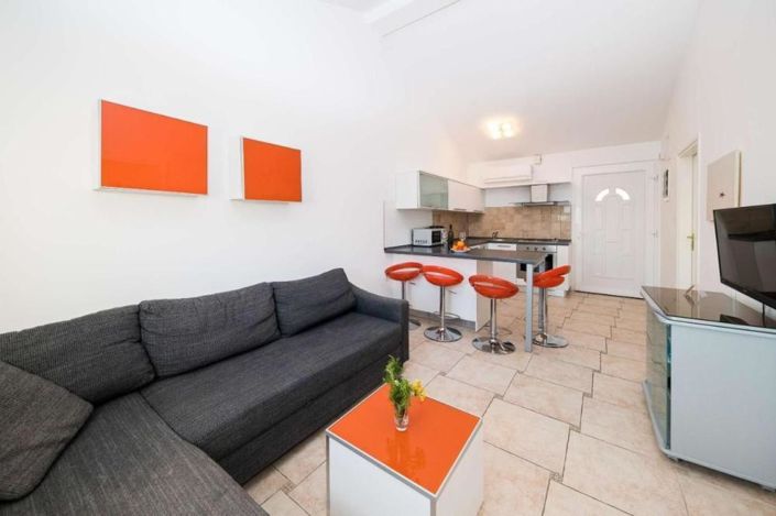 Image No.13-14 Bed Property for sale