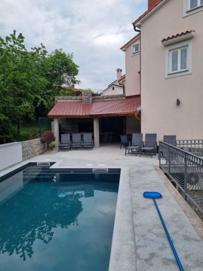 Image No.7-4 Bed Property for sale