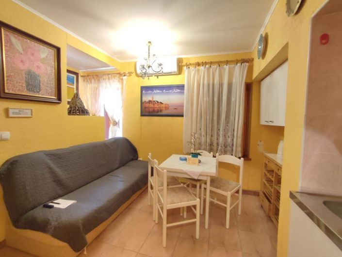 Image No.13-4 Bed Property for sale