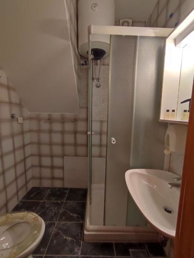 Image No.15-4 Bed Property for sale