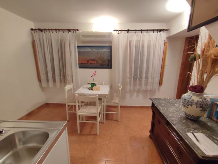 Image No.25-4 Bed Property for sale