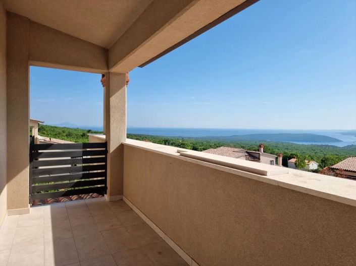 Image No.13-4 Bed Property for sale