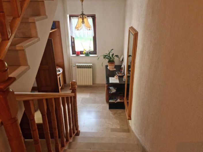 Image No.14-11 Bed Property for sale