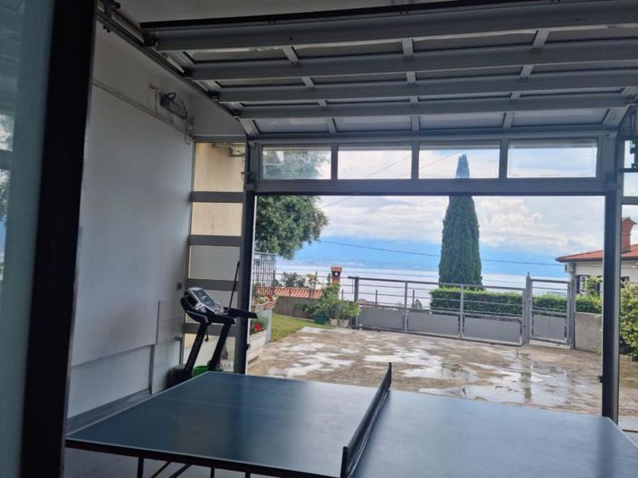 Image No.22-11 Bed Property for sale