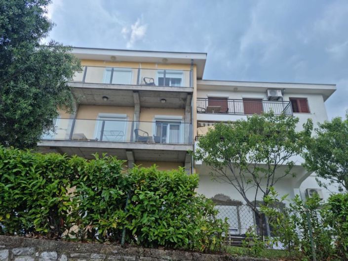 Image No.4-11 Bed Property for sale