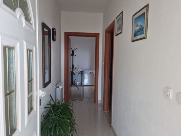 Image No.9-11 Bed Property for sale