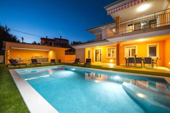 Image No.3-4 Bed Property for sale