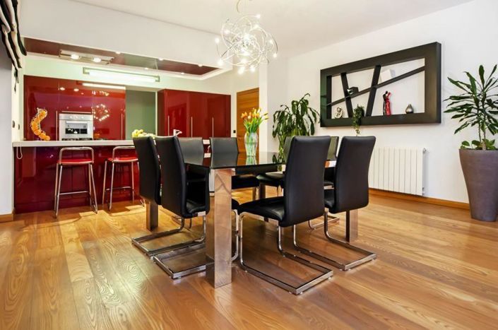 Image No.7-4 Bed Property for sale