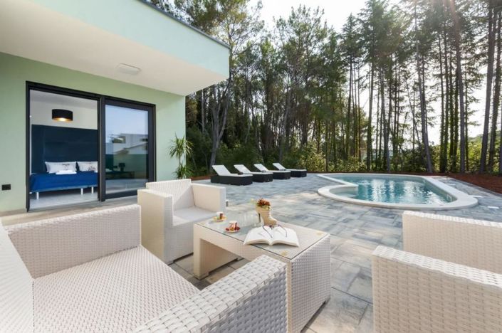 Image No.1-2 Bed Property for sale