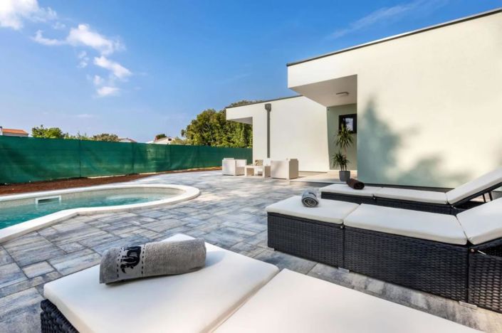 Image No.6-2 Bed Property for sale