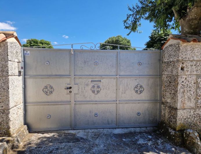 Image No.16-4 Bed Property for sale