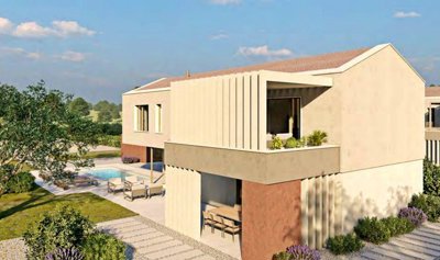 1 - Labin, Property