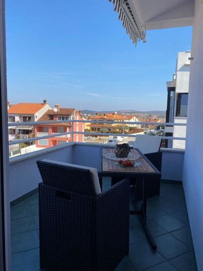 Image No.4-10 Bed Property for sale